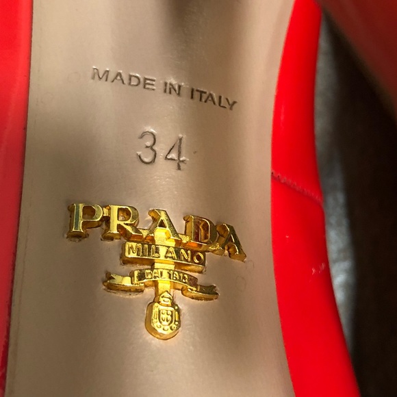 Prada Fiery Red Vernice Hidden Platform Pump 4 34 - Picture 4 of 8